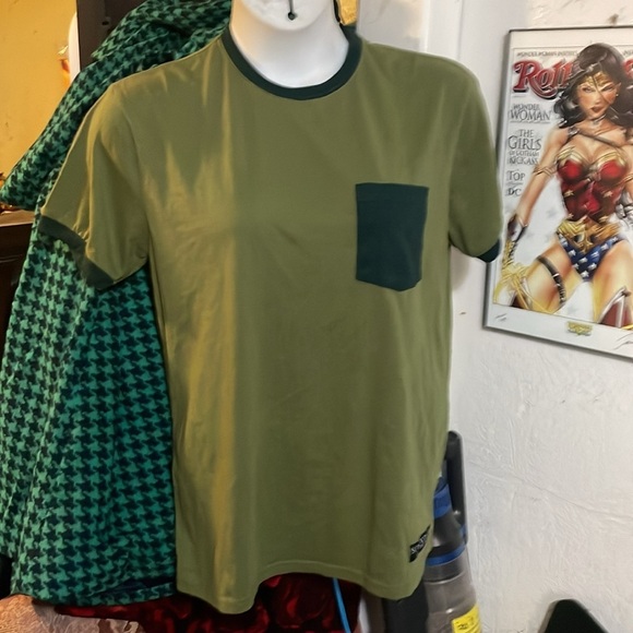 Supernatural men’s medium “salt and burn”  shirt - Picture 3 of 6